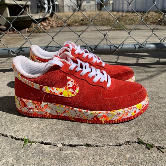 SOLD Nike Air Force One Red Suede - Picture 10 of 11